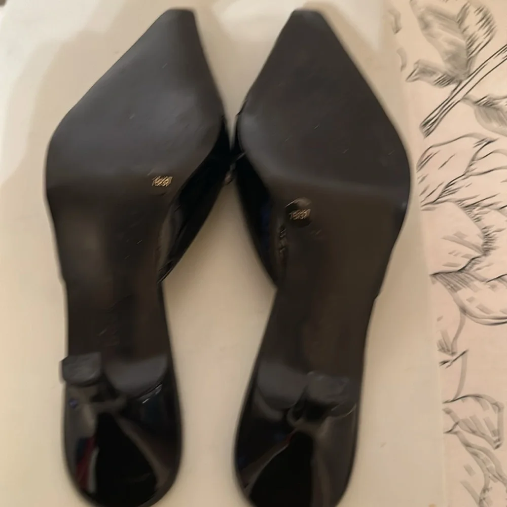 Shoes - Picture 6 of 6